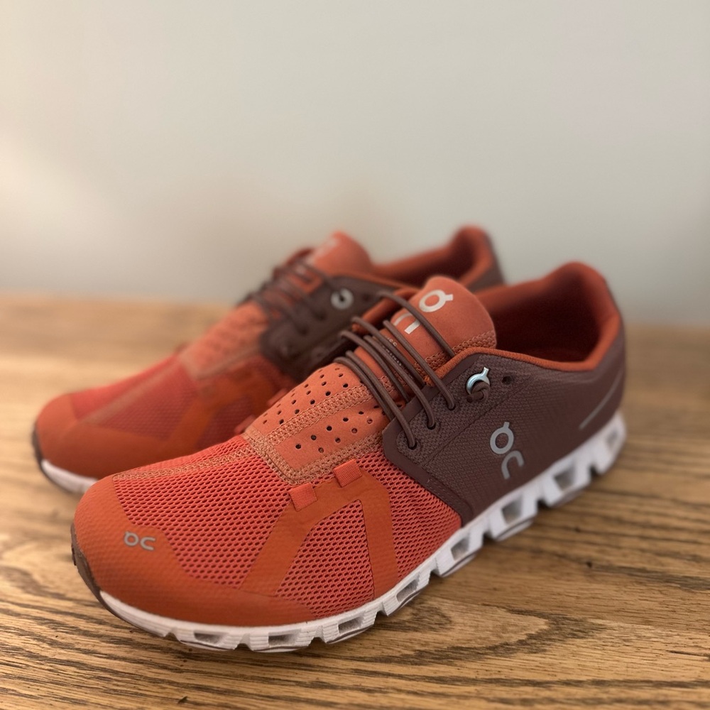 Women’s ON CLOUD Low Top 50/50 Running Sneakers - Sz. 7.5